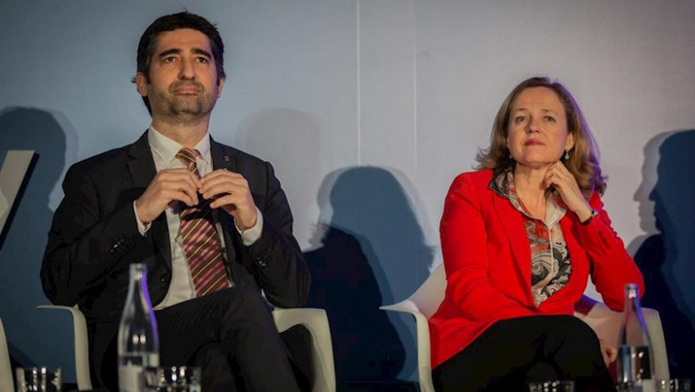 El conseller de Política Digitaly Administración Pública, Jordi Puigneró (i) y la ministra de Economía, Nadia Calviño (d), inauguran el Digital Future Society Summit. | David Zorrakino - Europa Press ep el conseller de politica digitaly administracion publica jordi puignero i y la ministra de