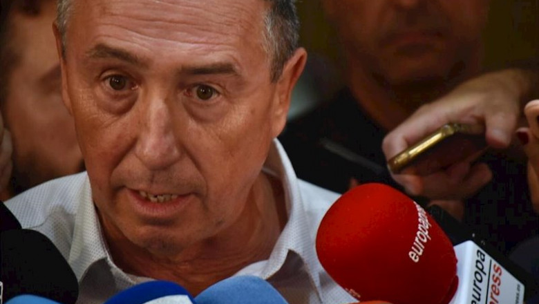 El diputado de Compromís en el Congreso, Joan Baldoví, atiende a los medios tras la reunión con el presidente del Gobierno en funciones, Pedro Sánchez. | Jorge Gil - Europa Press - Archivo ep el diputado de compromis en el congreso joan baldovi atiende a los medios tras la reunion con el