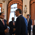ep el presidente del gobierno pedro sanchez d saluda a su llegada a un almuerzo con empresarios ep el presidente del gobierno pedro sanchez d saluda a su llegada a un almuerzo con empresarios
