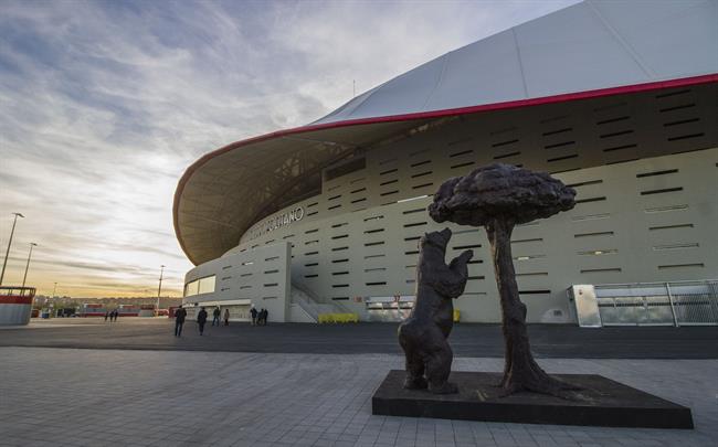 Estatua oso madroño Wanda Metropolitano | ATLÉTICO DE MADRID ep estatua oso madrono wanda metropolitano