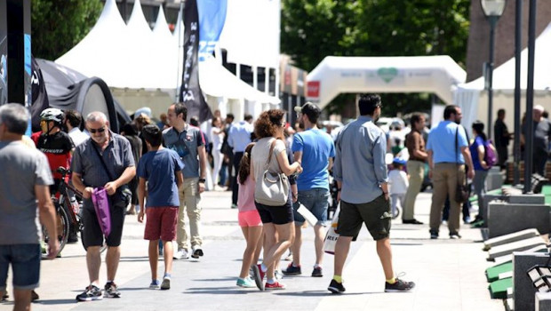 ep feria del vehiculo electrico vem organizada por aedive y el ayuntamiento de madrid