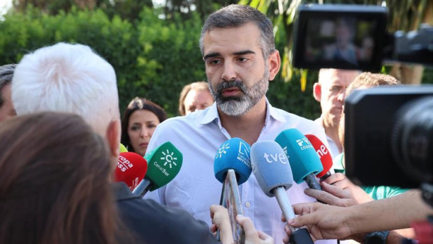 ep fernandez pacheco atiende a los periodistas en cordoba