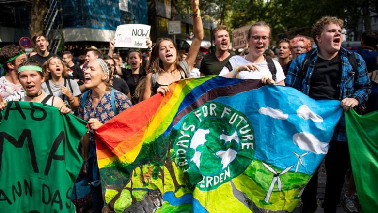 Jovenes alemanes protestan en la ciudad de Dortmund el pasado viernes 2 de agosto. | Marius Becker/dpa ep jovenes alemanes protestanla ciudaddortmundpasado viernes 2agosto