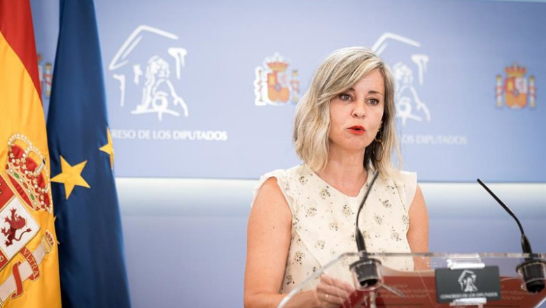 La portavoz de Sumar en el Congreso, Verónica Martínez Barbero, durante una rueda de prensa en el Congreso, a 24 de febrero de 2026, en Madrid (España). | Diego Radamés - Europa Press ep la portavoz de sumar en el congreso veronica martinez barbero durante una rueda de prensa en el