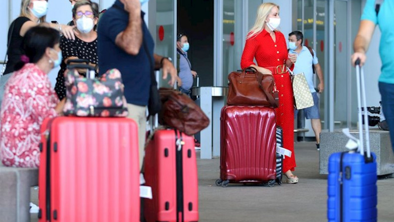 Álex Zea - Europa Press - Archivo ep llegada de turistas y residentes al aeropuerto pablo ruiz picasso malaga a 22 de junio del 2020