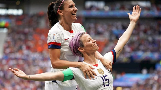 ep megan rapinoe y alex morgan