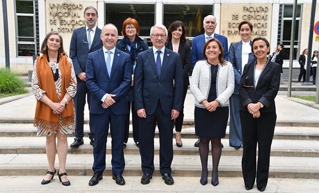 ep nuevo equipo rectoralla uned