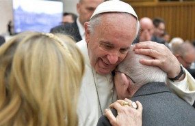 ep papa acepta renunciaobispo auxiliarsantiagochile despueshaberlo nombradotan25 dias