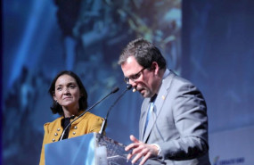 ep raul blanco diaz durante su discurso junto a la ministra de industria comercio y turismo en