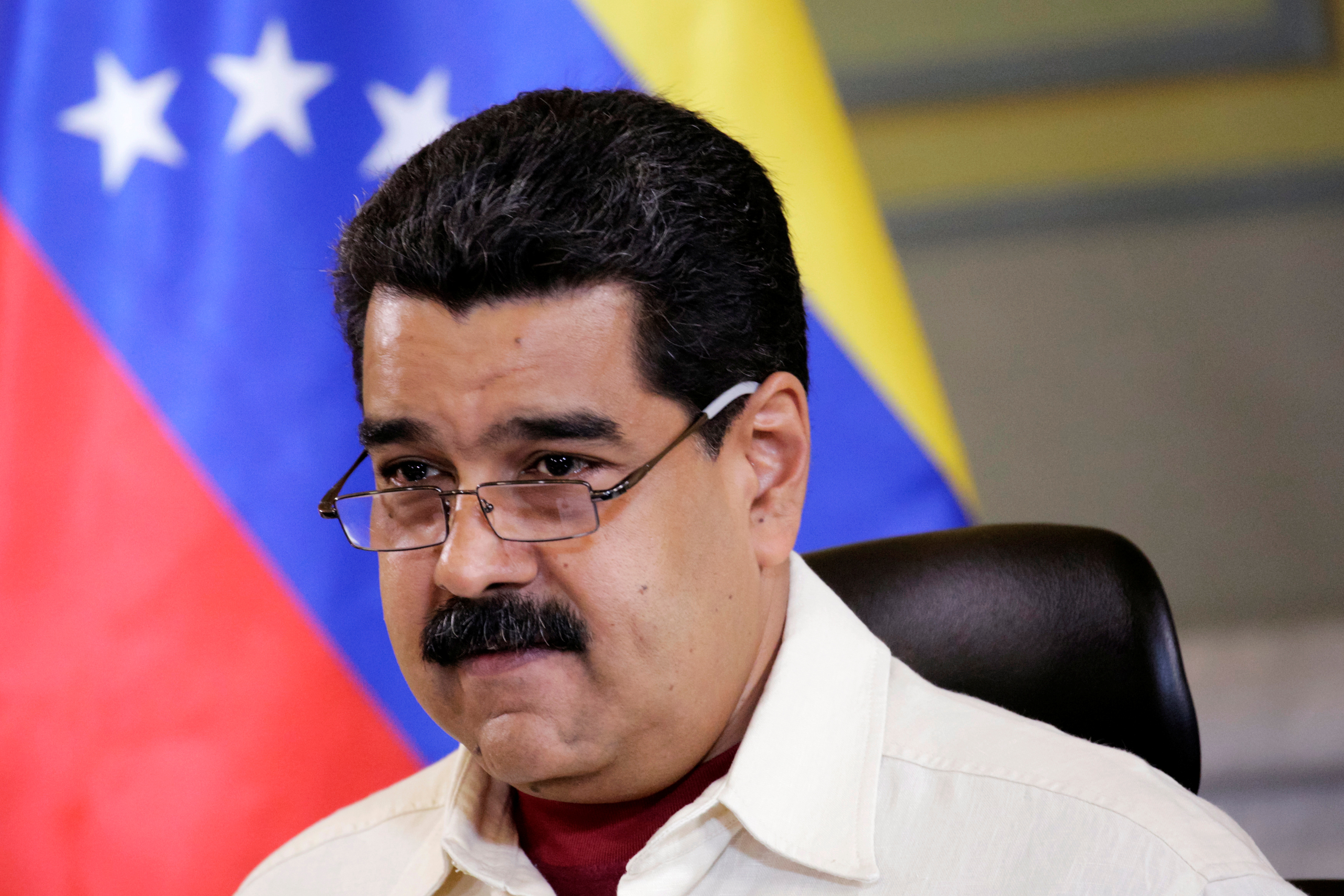maduro-dit-autoriser-la-croix-rouge-a-fournir-de-l-aide maduro-dit-autoriser-la-croix-rouge-a-fournir-de-l-aide