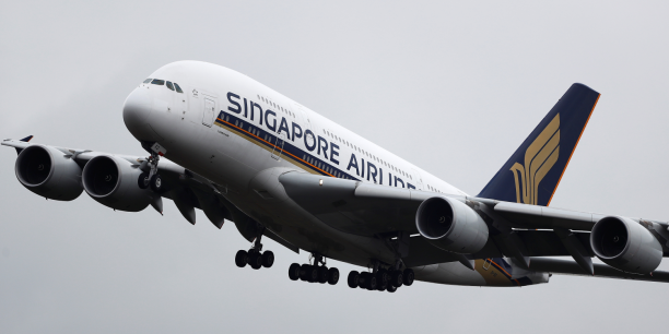 singapore airlines va supprimer 4 300 postes un plan social historique 