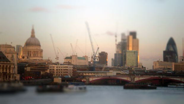 dl city of london skyline st pauls finance construction pd