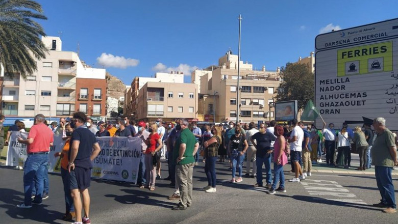 Archivo - Agricultores se manifiestan en Almería contra el incumplimiento de los acuerdos comerciales entre UE y Marruecos. | ASAJA - Archivo ep archivo agricultores se manifiestan en almeria contra el incumplimiento de los acuerdos