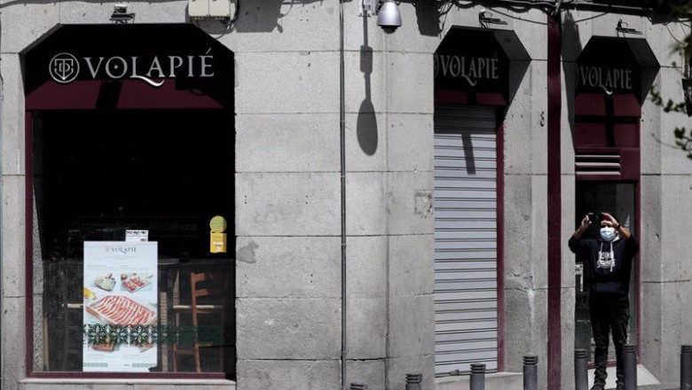 ep archivo   entrada de un restaurante de la cadena volapie un dia despues de que el gobierno