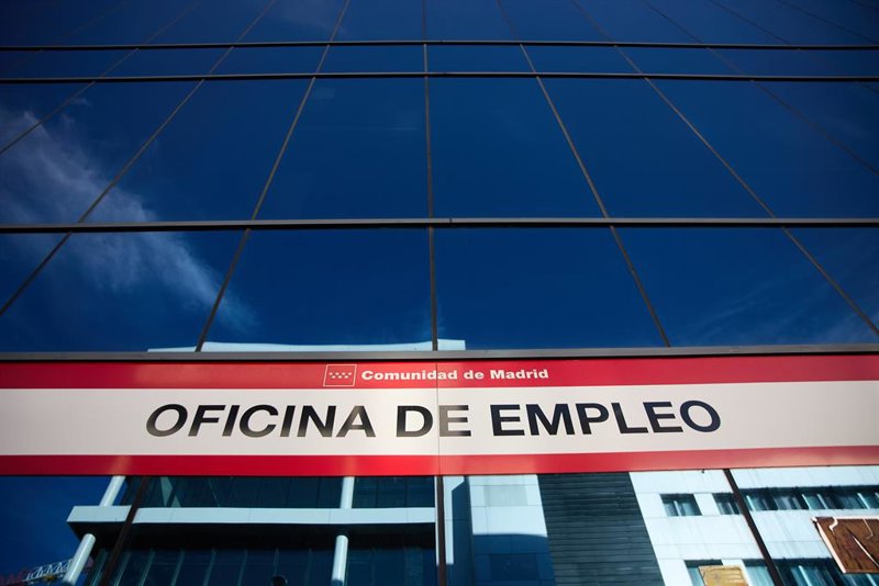La OCDE sitúa el paro como el principal reto de España y advierte sobre el bajo crecimiento de sus salarios reales