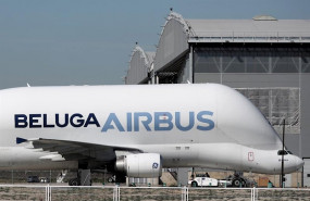ep avion beluga de airbus en la sede de la empresa en getafe en madrid espana a 21 de febrero de