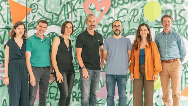 ep el consejero delegado de wallapop rob cassedy y el equipo de la plataforma
