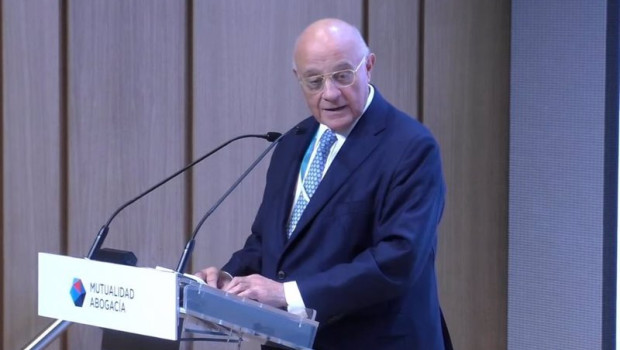 ep el presidente de banco sabadell josep oliu durante su intervencion en el encuentro