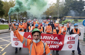 ep en santiago manifestacion ante la xunta de trabajadores de vestas en defensa de la continuidad de