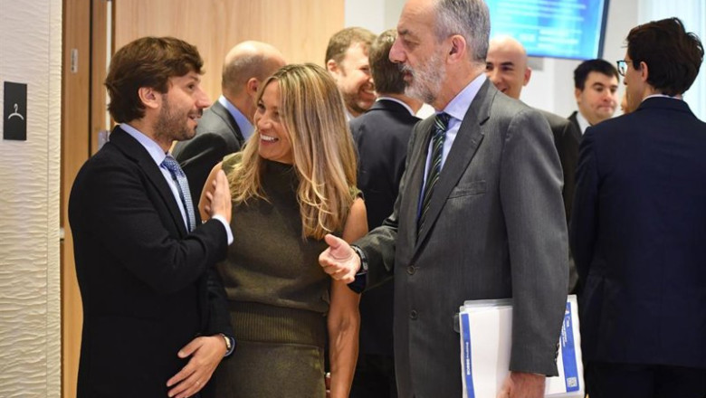 ep felipe quinta aea y los eurodiputados populares susana solis y francisco millan mon en la sede ep felipe quinta aea y los eurodiputados populares susana solis y francisco millan mon en la sede