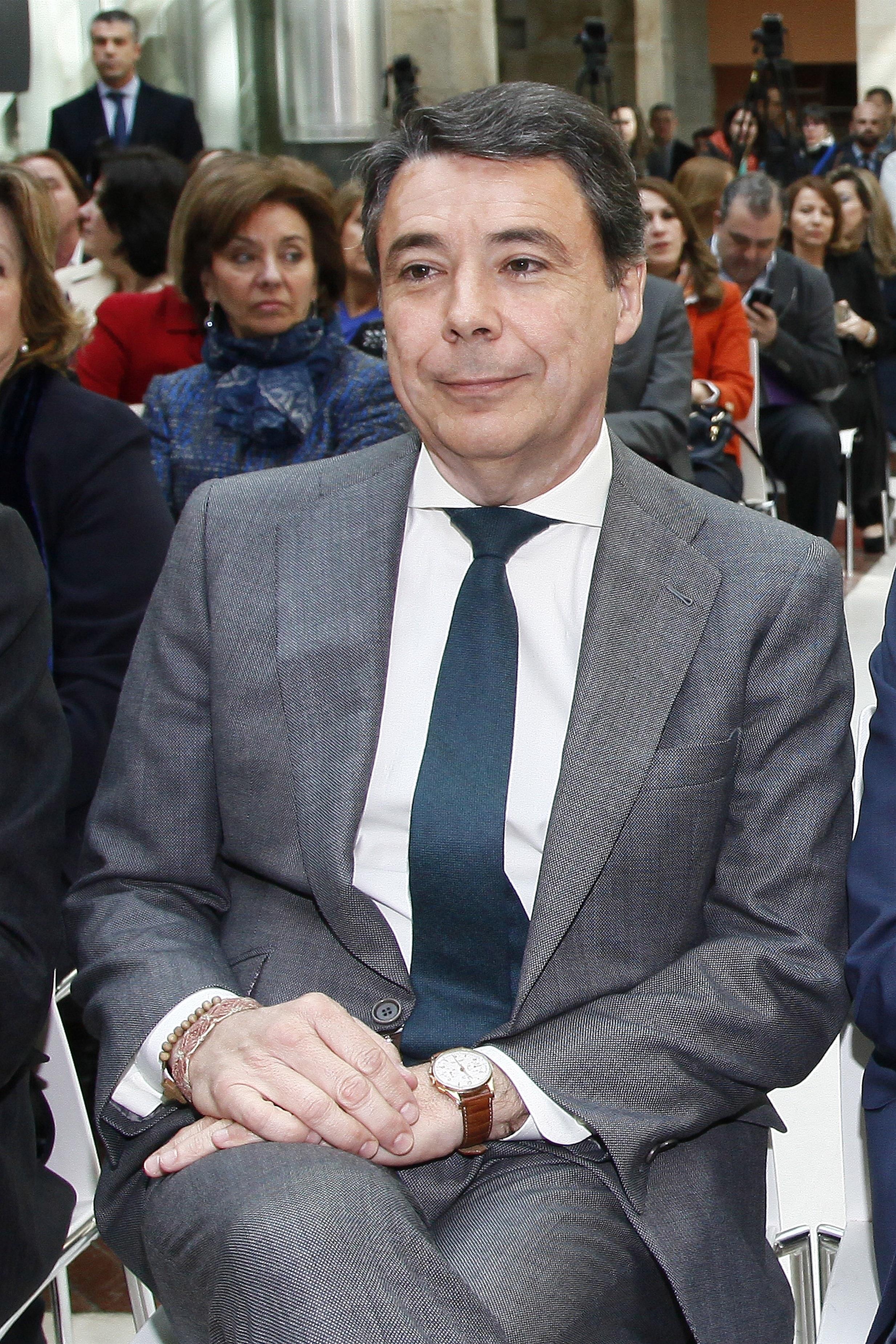 La UCO conduce a González a su despacho y posteriormente pasará la