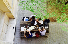 ep la embajadafrancia convoca 50 becasestanciasestudiantes espanoles