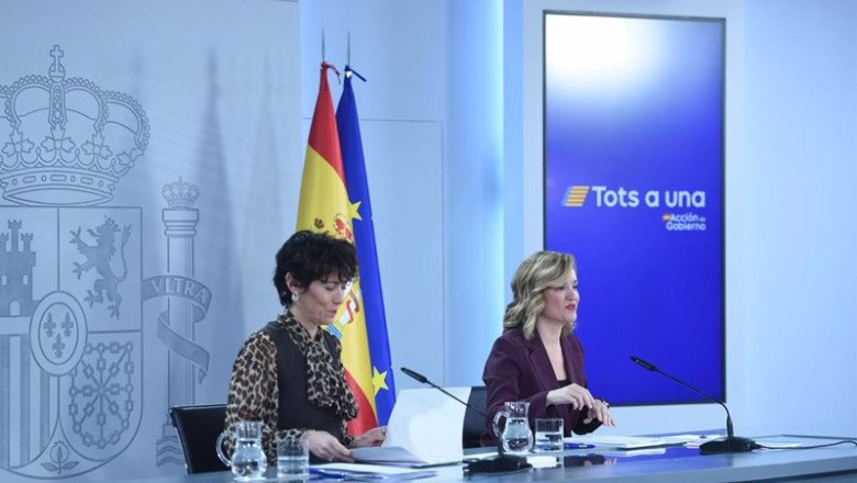 ep la ministra de inclusion seguridad social y migraciones elma saiz y la ministra de educacion fp y ep la ministra de inclusion seguridad social y migraciones elma saiz y la ministra de educacion fp y