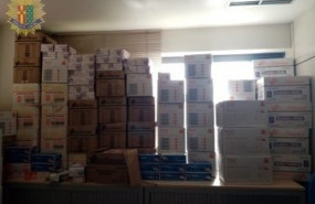 ep la policia local de getafe encuentra 40000 guantes almacenados en una empresa