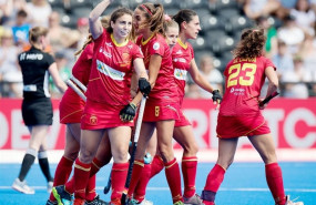 ep las jugadorasla seleccion femeninahockey hierba celebrangolmundial