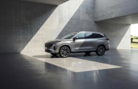 ep mg lanza en espana el nuevo mgs9 phev un suv de siete plazas con etiqueta 0 desde 42340 euros