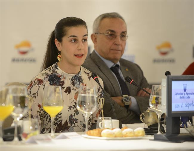 ep seleccionfotosdesayuno deportivo campeonas con lydia valentincarol