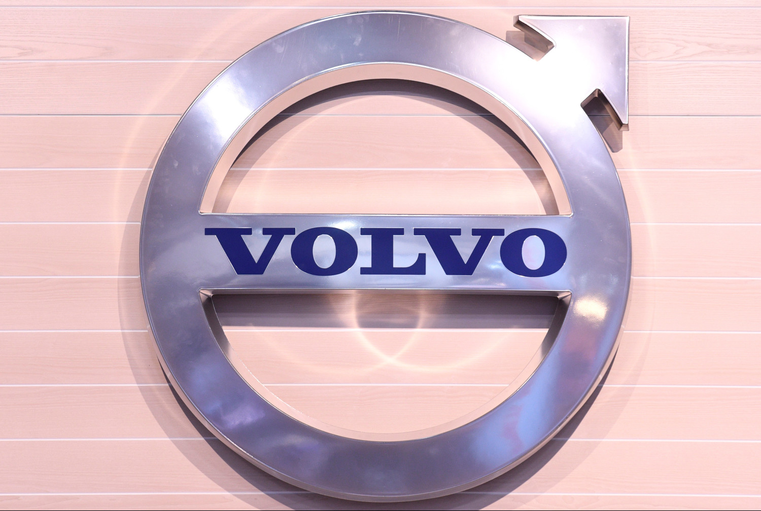 volvo cars depasse les attentes malgre la penurie de semi conducteurs 