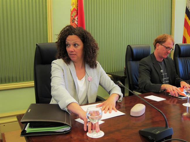 Catalina Cladera en una comisión parlamentaria | EUROPA PRESS ep catalina claderauna comision parlamentaria
