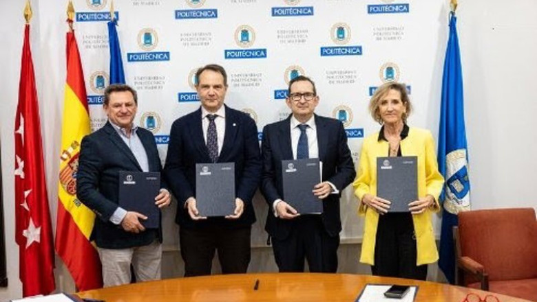 ep de izq a dcha jose manuel arnaiz ceo qoolnet oscar garcia suarez rector de la universidad