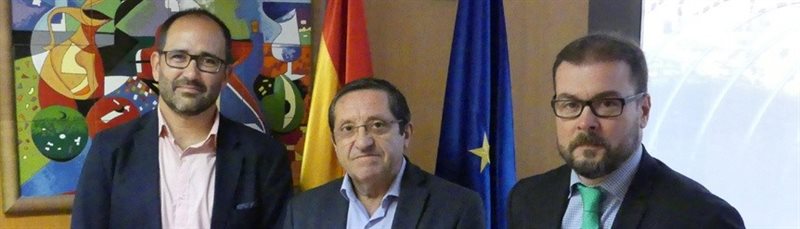 ep de izquierda a derecha el director de comunicacion corporativa y rsc de liberty seguros jesus ep de izquierda a derecha el director de comunicacion corporativa y rsc de liberty seguros jesus