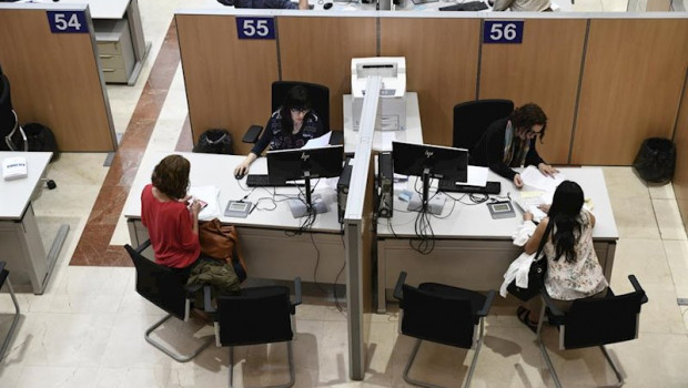 ep dos funcionarias trabajan en la delegacion especial de la agencia tributaria aeat en madrid con ep dos funcionarias trabajan en la delegacion especial de la agencia tributaria aeat en madrid con