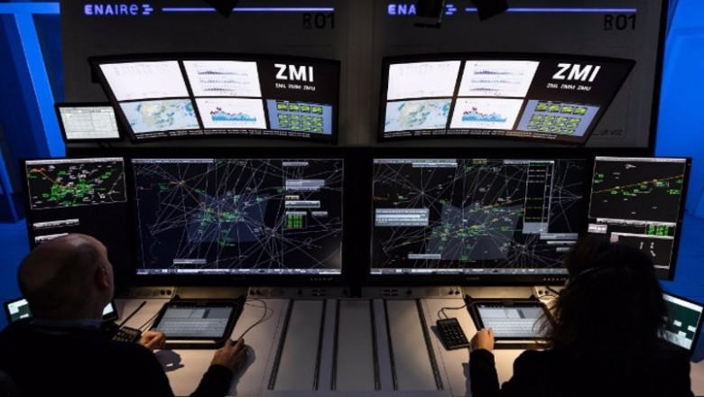 El Gobierno autoriza el despliegue de 132 nuevas posiciones de control aéreo por 43 millones de euros. | MINISTERIO DE TRANSPORTES, MOVILIDAD Y AGENDA URBA ep el gobierno autoriza el despliegue de 132 nuevas posiciones de control aereo por 43 millones de
