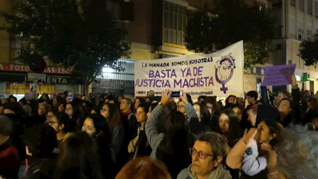 ep feministas vuelven a las calles de madrid al grito de no es abuso es violacion tras la sentencia
