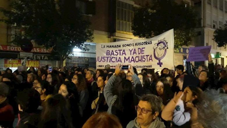 ep feministas vuelven a las calles de madrid al grito de no es abuso es violacion tras la sentencia ep feministas vuelven a las calles de madrid al grito de no es abuso es violacion tras la sentencia