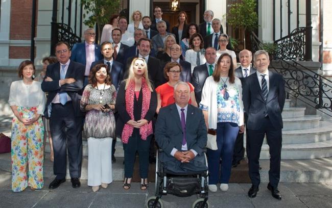 Grande-Marlaska recibe a asociacines de víctimas del terrorismo | MINISTERIO DEL INTERIOR ep grande-marlaska recibeasociacinesvictimasterrorismo
