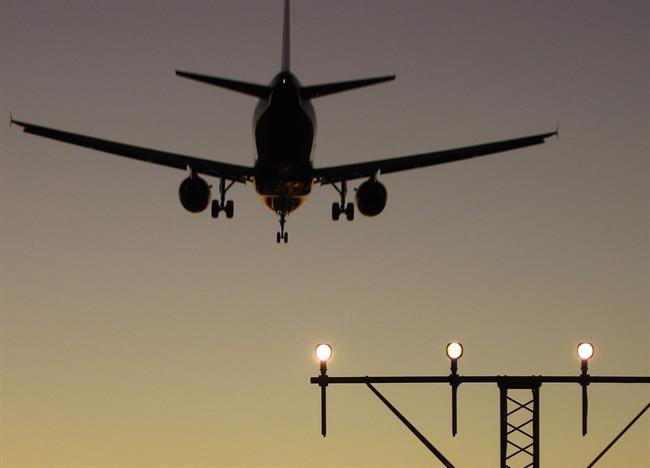 Imagen de un avión en vuelo | CEDIDA - Archivo ep imagenun avionvuelo