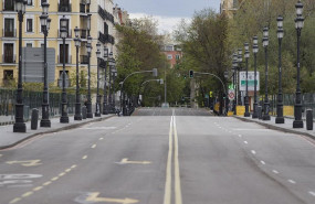 ep la calle bailen aparece completamente vacia en el dia 33 del estado de alarma en madrid espana a