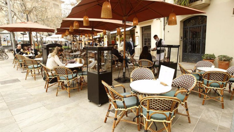 La terraza de una cafetería en Palma, Mallorca, Islas Baleares | Isaac Buj - Europa Press ep la terraza de una cafeteria en palma mallorca islas baleares