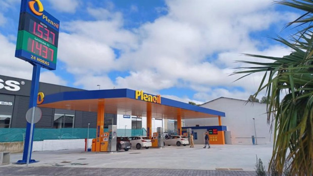 ep nueva gasolinera de plenoil en chiclana de la frontera cadiz