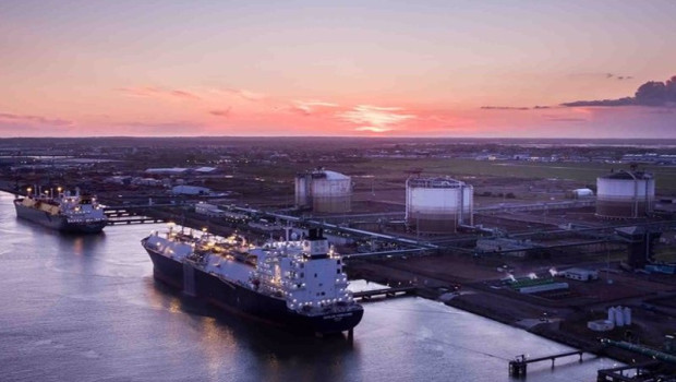 ep sacyr realizara para elengy la ingenieria de la renovacion de una terminal de gnl en francia