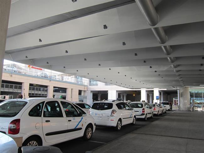 Taxis en el aeropuerto Málaga-Costa del Sol | EUROPA PRESS ep taxisaeropuerto malaga-costasol