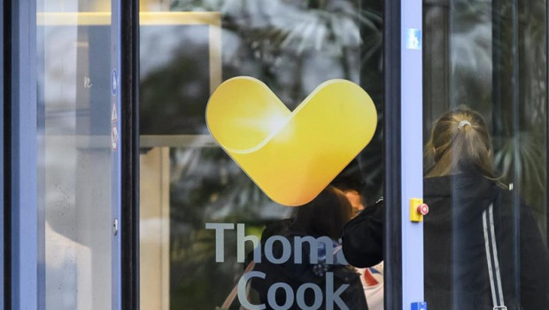 Silas Stein/dpa ep una mujer en los servicios centrales de thomas cook en alemania tras el cese de actividad
