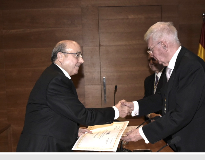 1574256450 premio academicae dilectamanuel torres y antonio colino