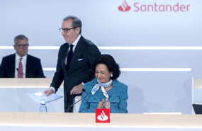 ep archivo   el consejero delegado del banco santander hector grisi y la presidenta del banco