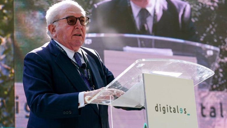 Archivo - El presidente de DigitalEs, Eduardo Serra, interviene en la segunda jornada de ‘DigitalES Summit 2021’, a 8 de julio de 2021, en el Real Jardín Botánico, Madrid, (España). | A. Pérez Meca - Europa Press - Archivo ep archivo el presidente de digitales eduardo serra interviene en la segunda jornada de digitales